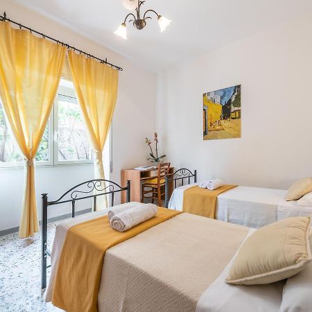 Casa Giovanni Cala Gonone Eksteriør bilde
