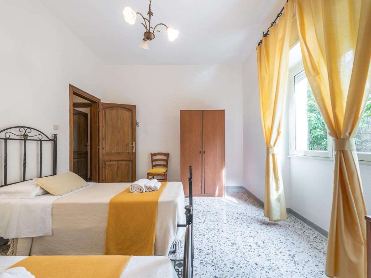 Casa Giovanni Cala Gonone Eksteriør bilde