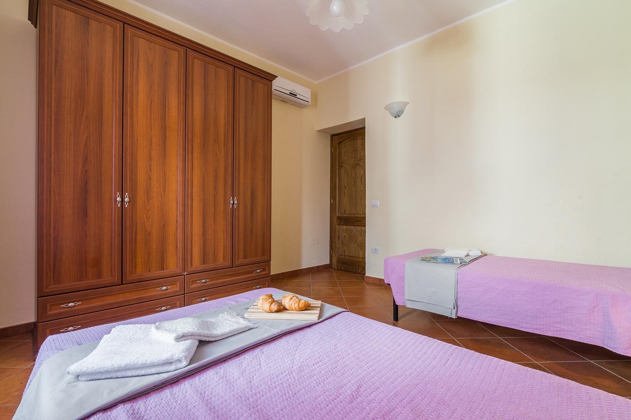 Casa Giovanni Cala Gonone Eksteriør bilde
